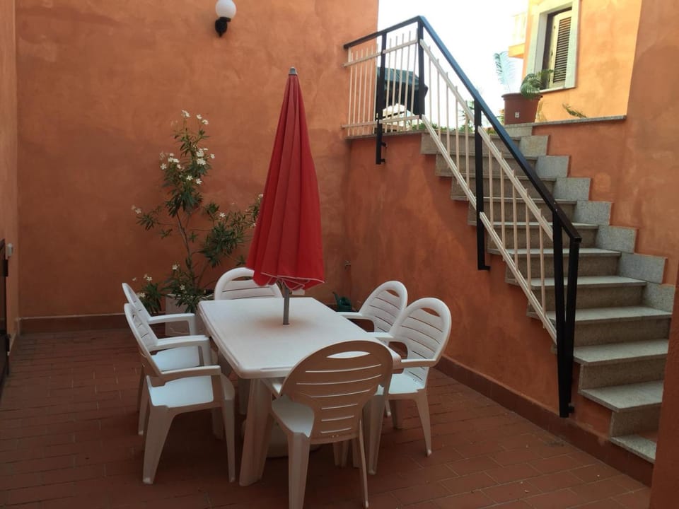 Day, View (from property/room), Balcony/Terrace, Dining area