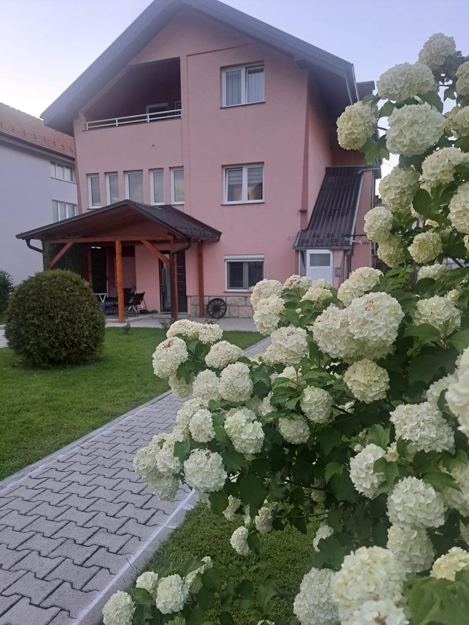 Property building, Garden