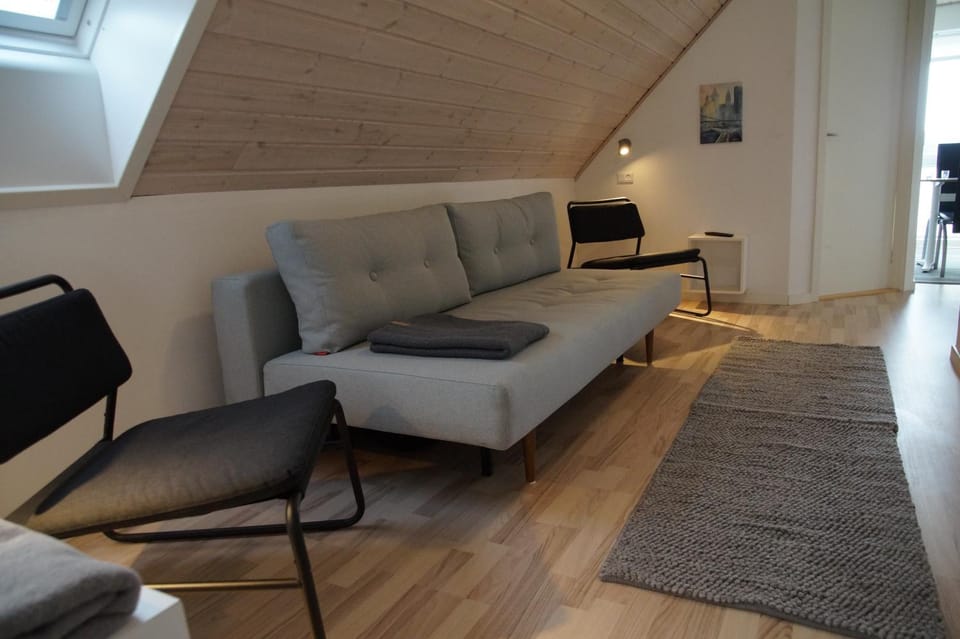 Bed, Living room, furniture