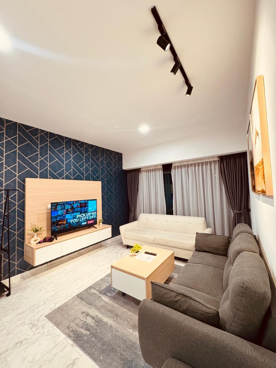 TV and multimedia, Living room, Seating area