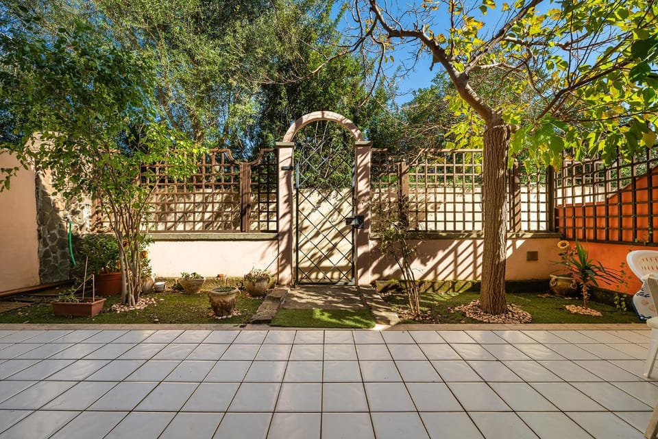 Patio, Garden, Garden view