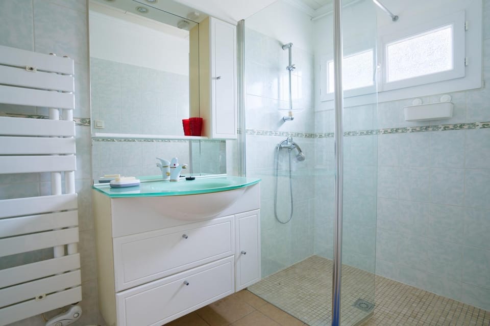 Maison familiale avec jacuzzi, quartier calme House in Avignon