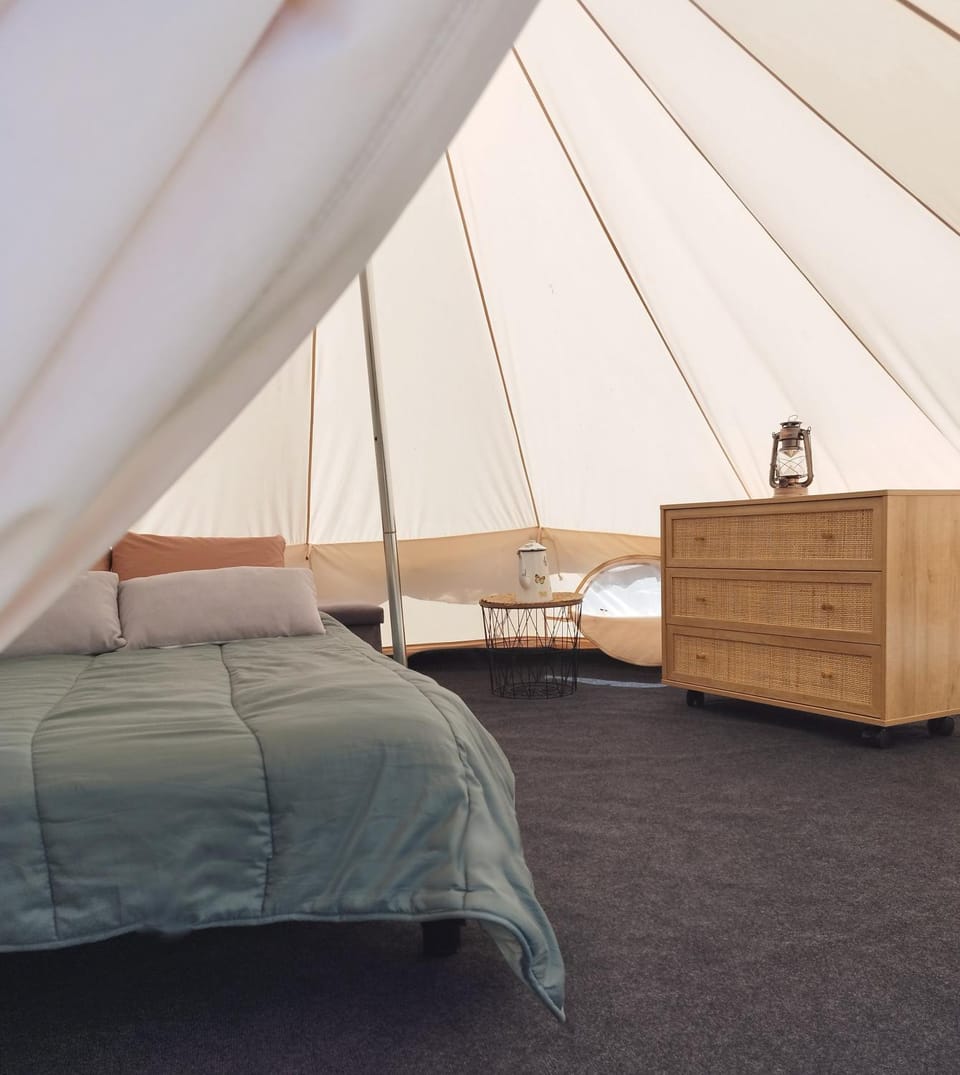 La tente de l'atelier de la Gare Luxury tent in Pays de la Loire