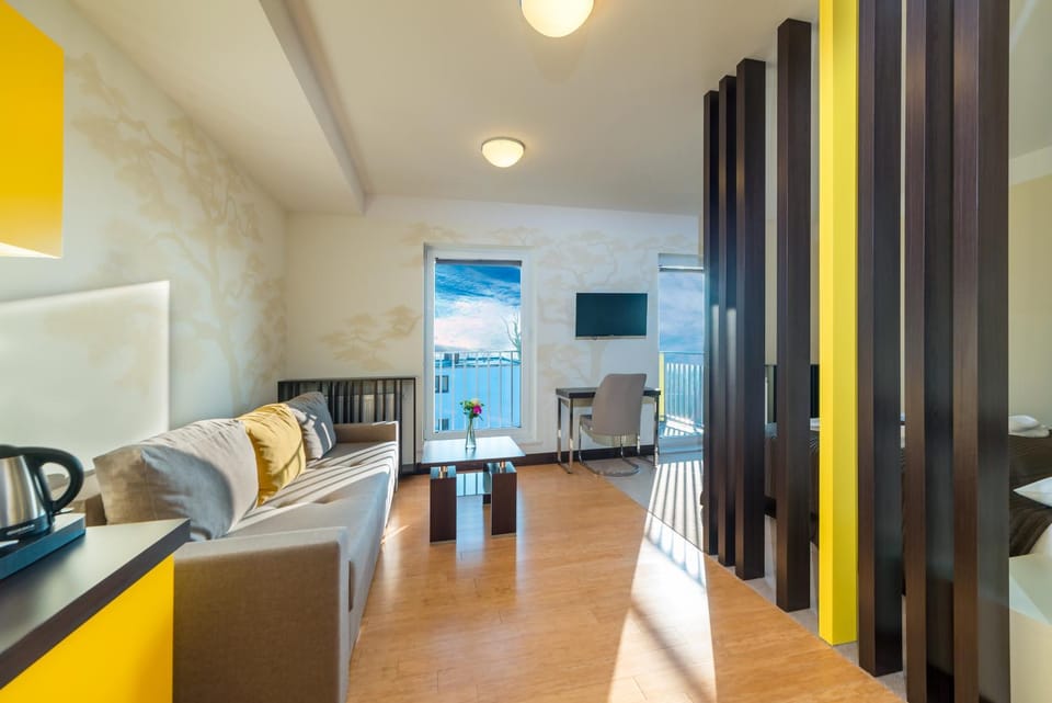 View (from property/room), Photo of the whole room, Seating area