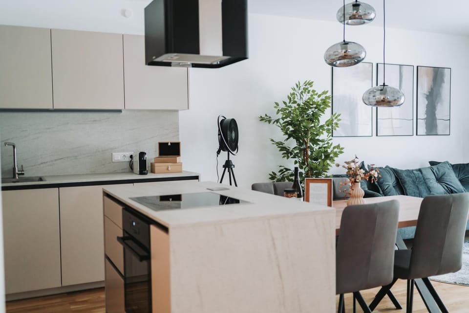 Kitchen or kitchenette, Living room