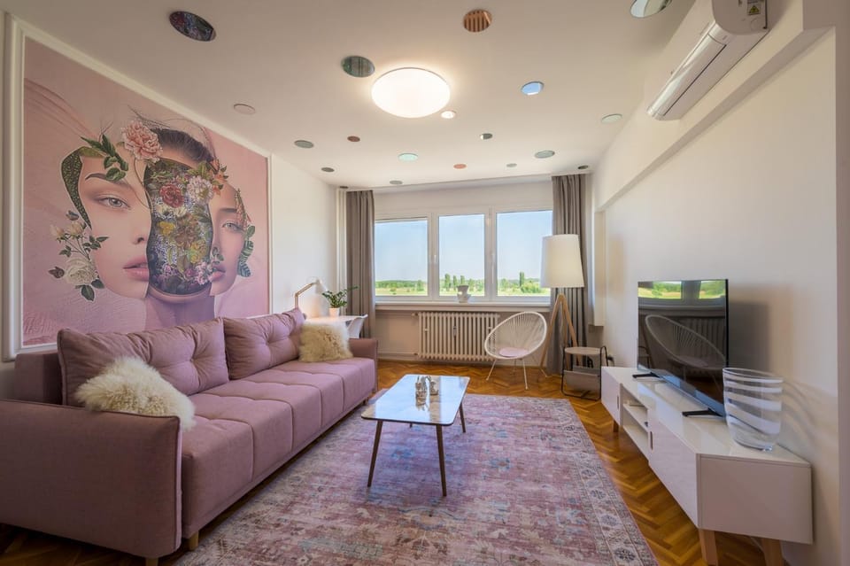 TV and multimedia, Living room, Seating area