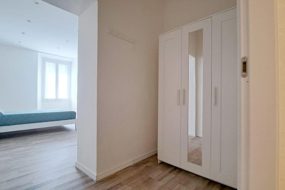 Bed, Photo of the whole room, Bedroom, wardrobe