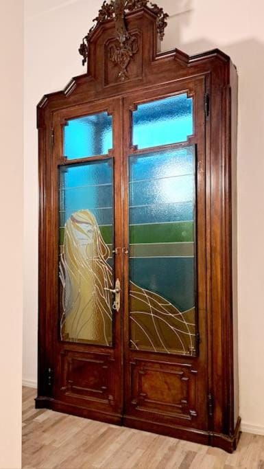 Decorative detail