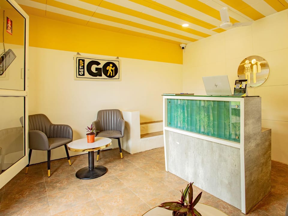 Lobby or reception, Seating area