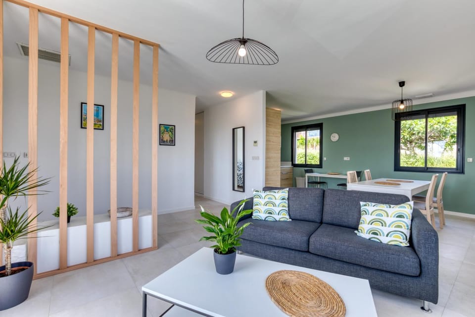 Property building, Living room