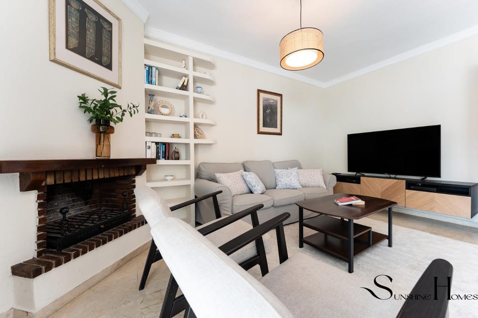Communal lounge/ TV room, Living room