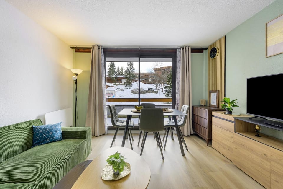 Property building, Living room