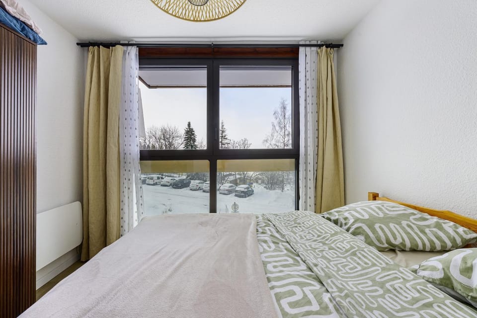 Property building, Living room, Bedroom