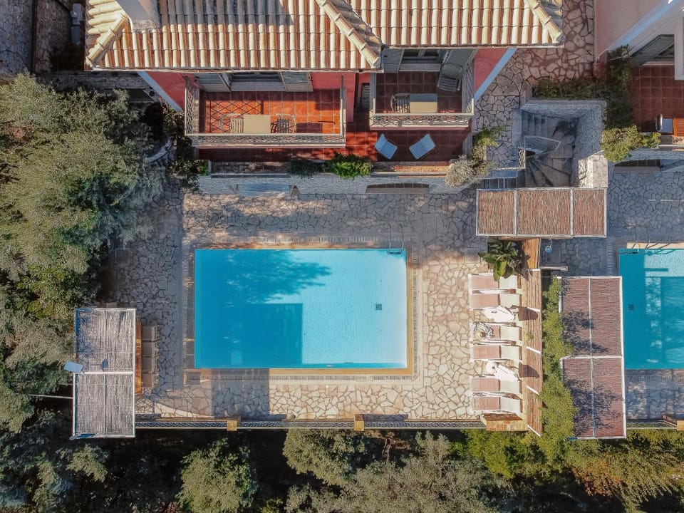 Property building, Swimming pool