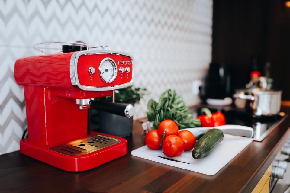 Coffee/tea facilities, Kitchen or kitchenette, Food and drinks, Food
