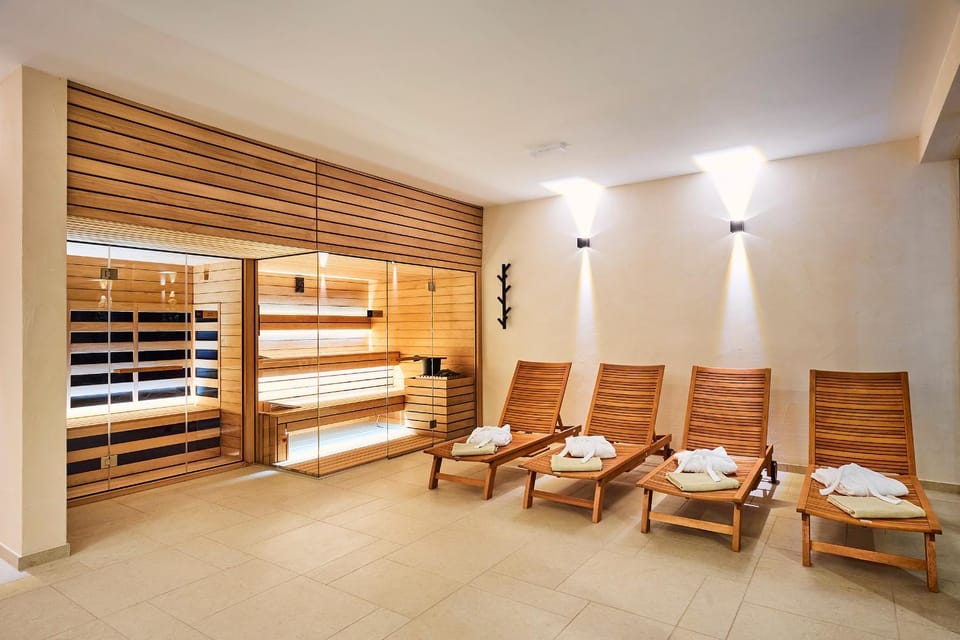 Sauna, Spa and wellness centre/facilities, sunbed, towels