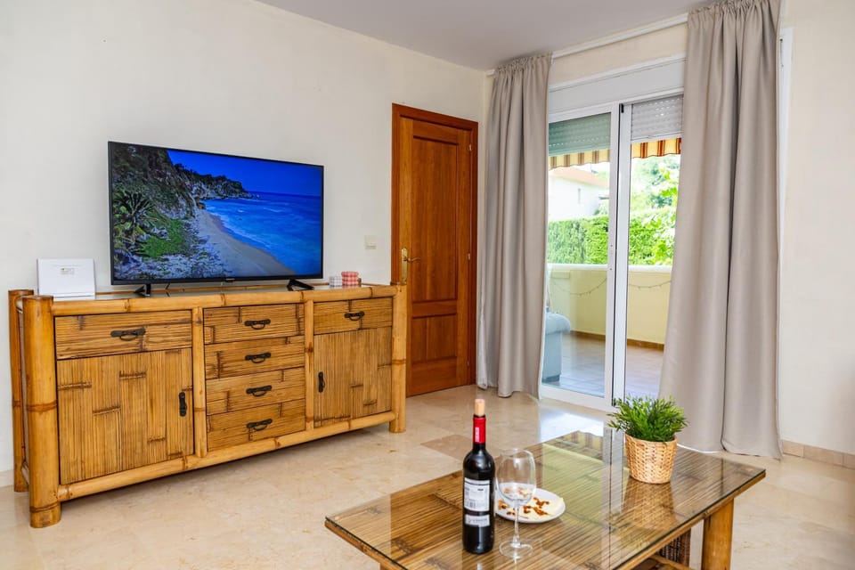 TV and multimedia, Dining area