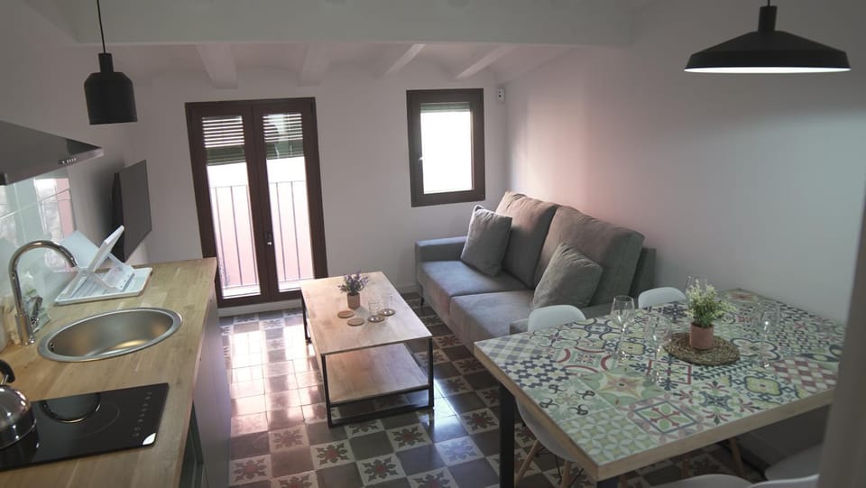 Kitchen or kitchenette, Living room, Dining area