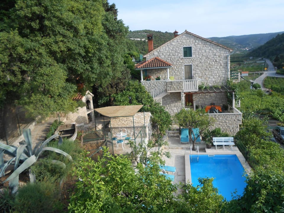 Facade/entrance, Summer, Garden view, Mountain view, Pool view, Sea view, Swimming pool, Swimming pool