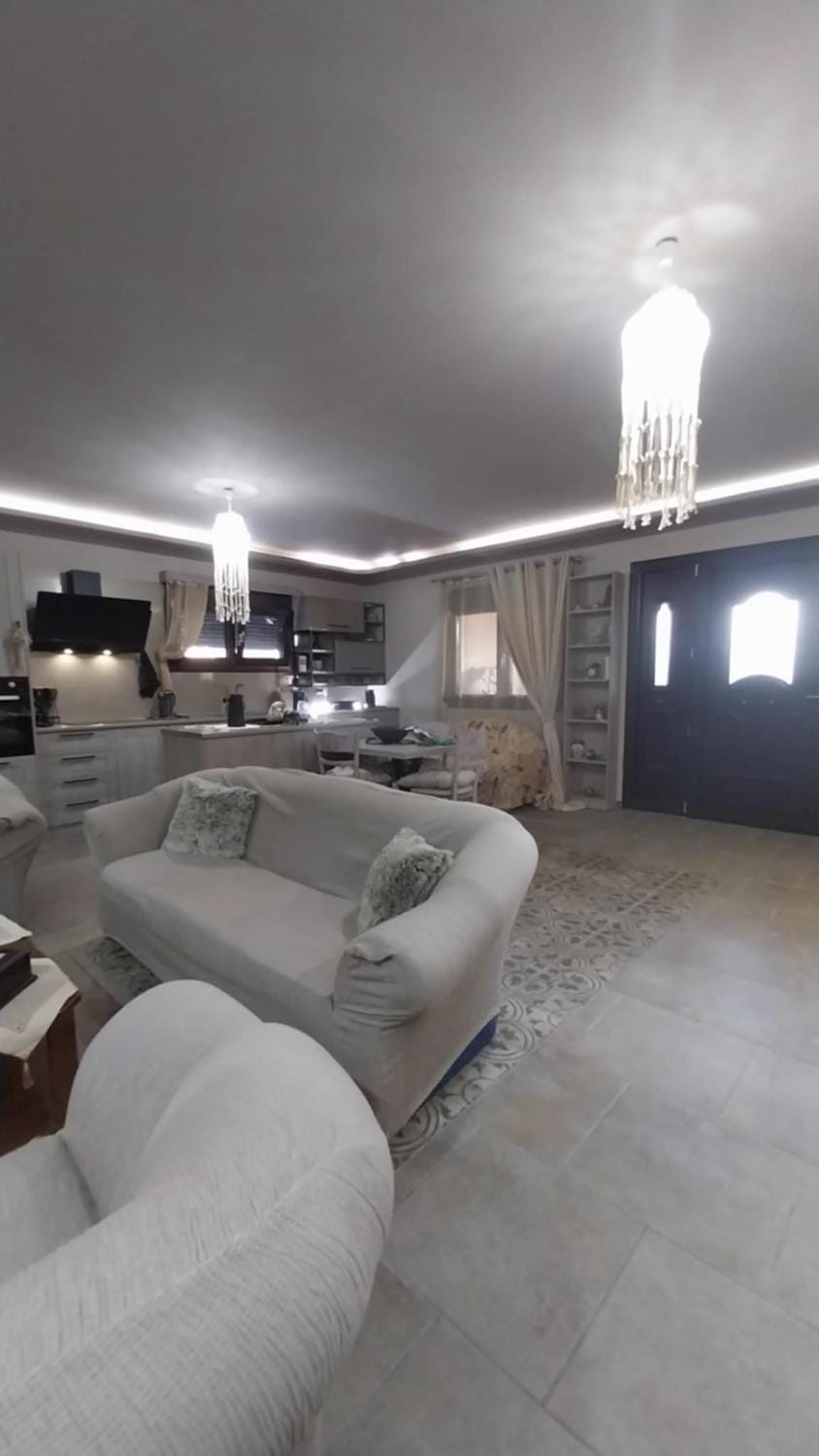 Speranza's Sweet Home House in Decentralized Administration of the Aegean