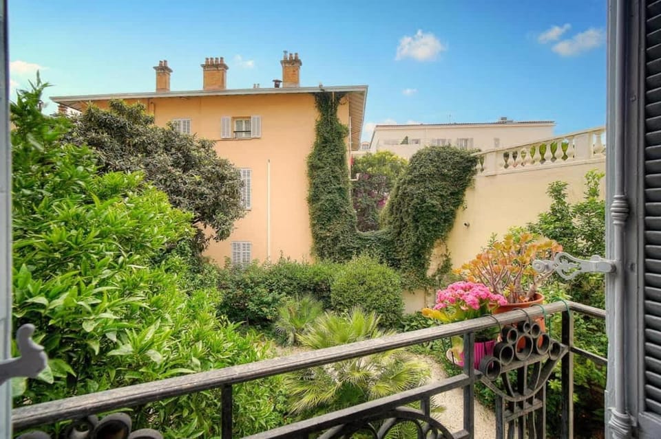 Marigold - 2 Bed 2 bath - AC - 8 min from Palais Apartment in Cannes