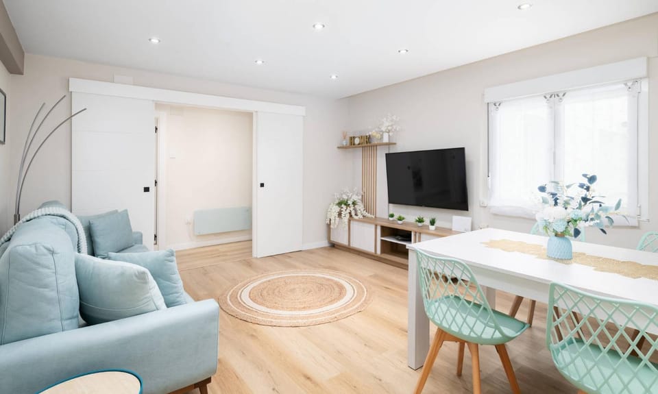 TV and multimedia, Living room, Seating area, Dining area, heating