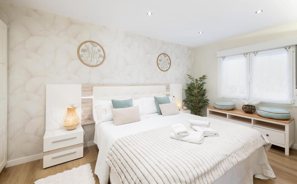 Bed, Bedroom, wardrobe
