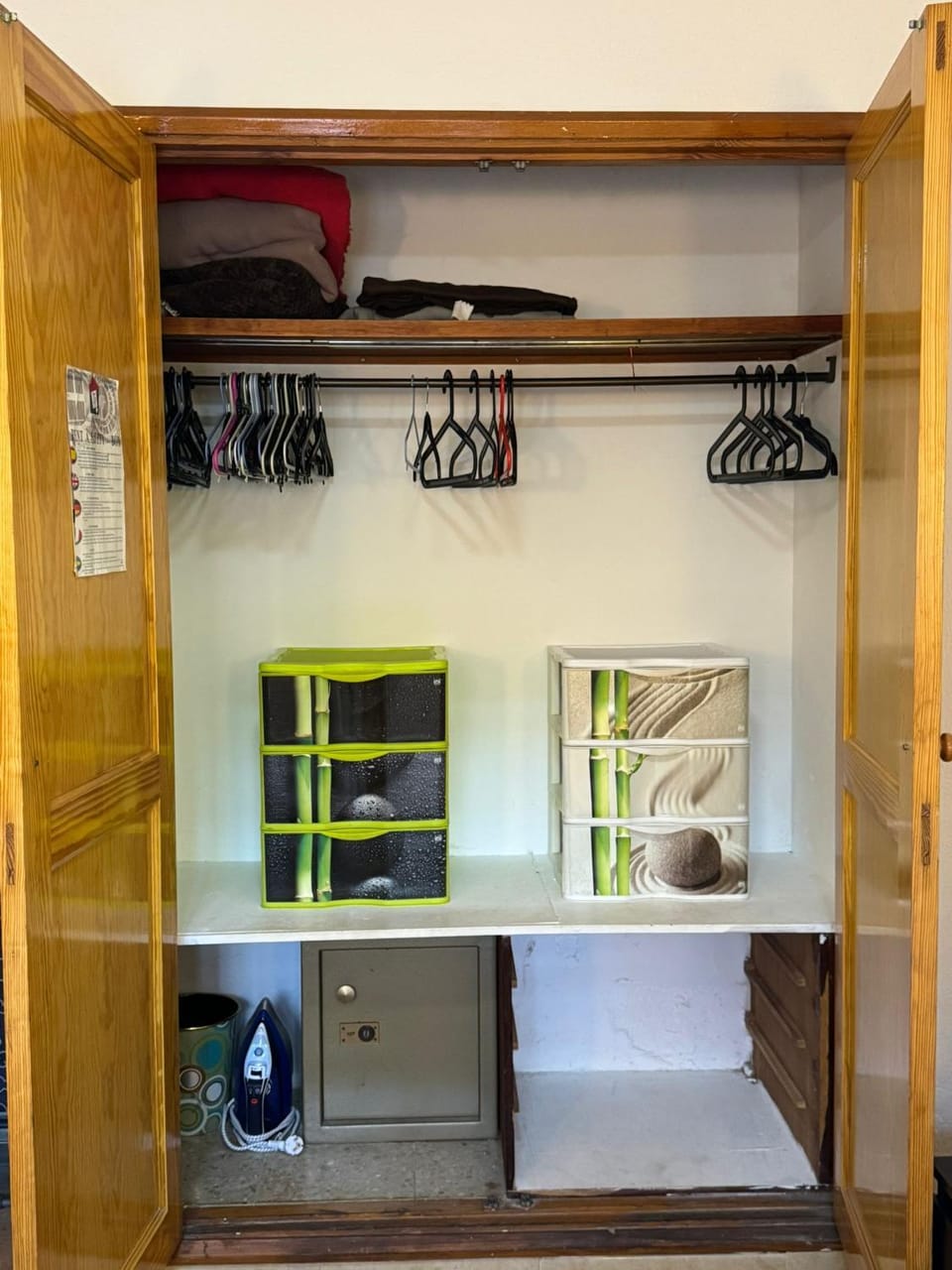 Bedroom, flat iron, wardrobe