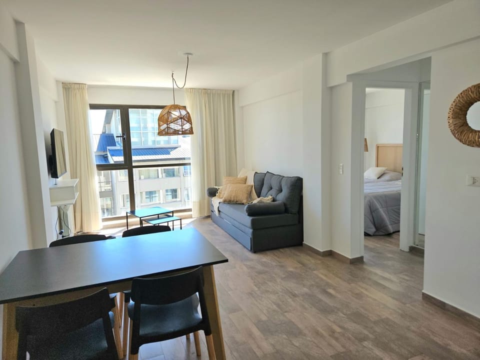 TV and multimedia, Living room, Dining area