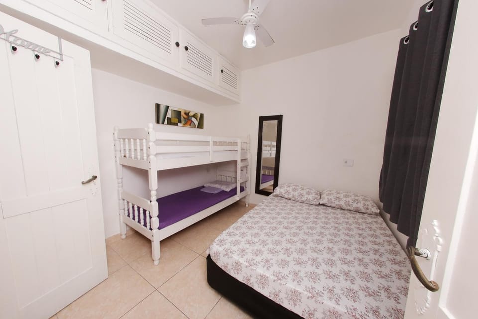 Bed, Bedroom, bunk bed