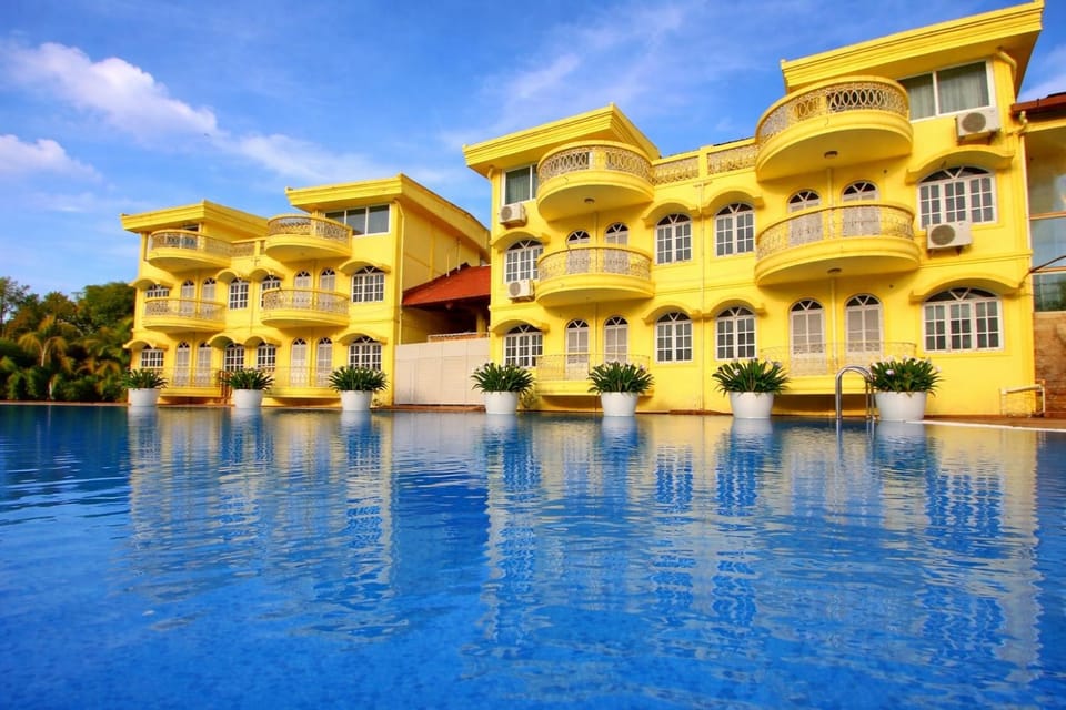 Property building, Pool view, Swimming pool