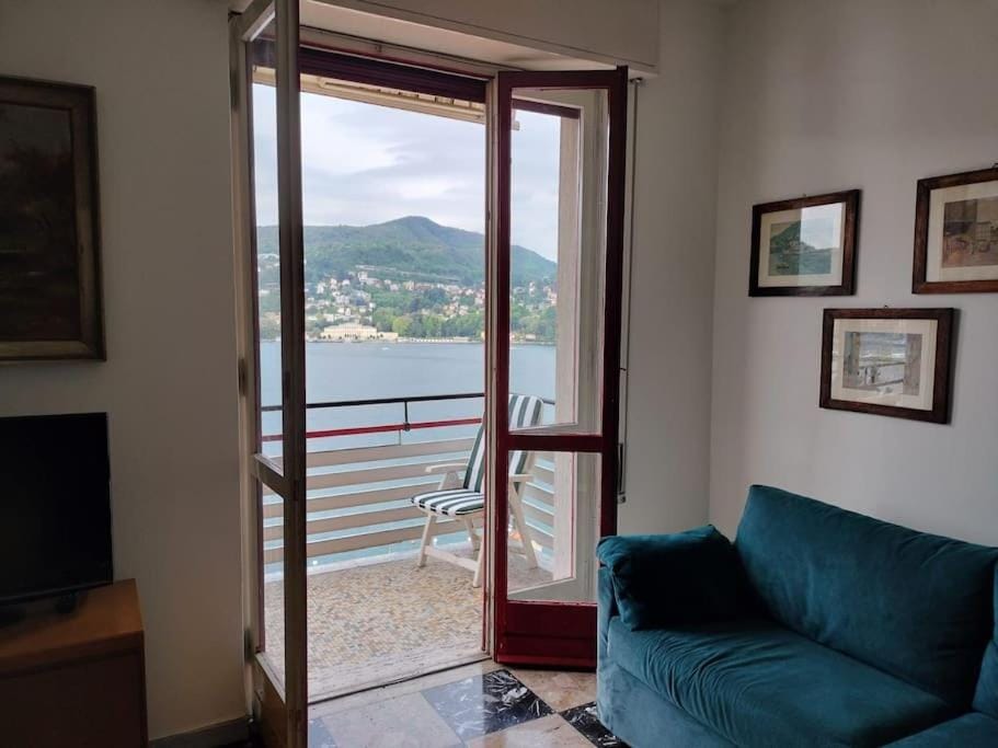 Natural landscape, Balcony/Terrace, Living room, Sea view