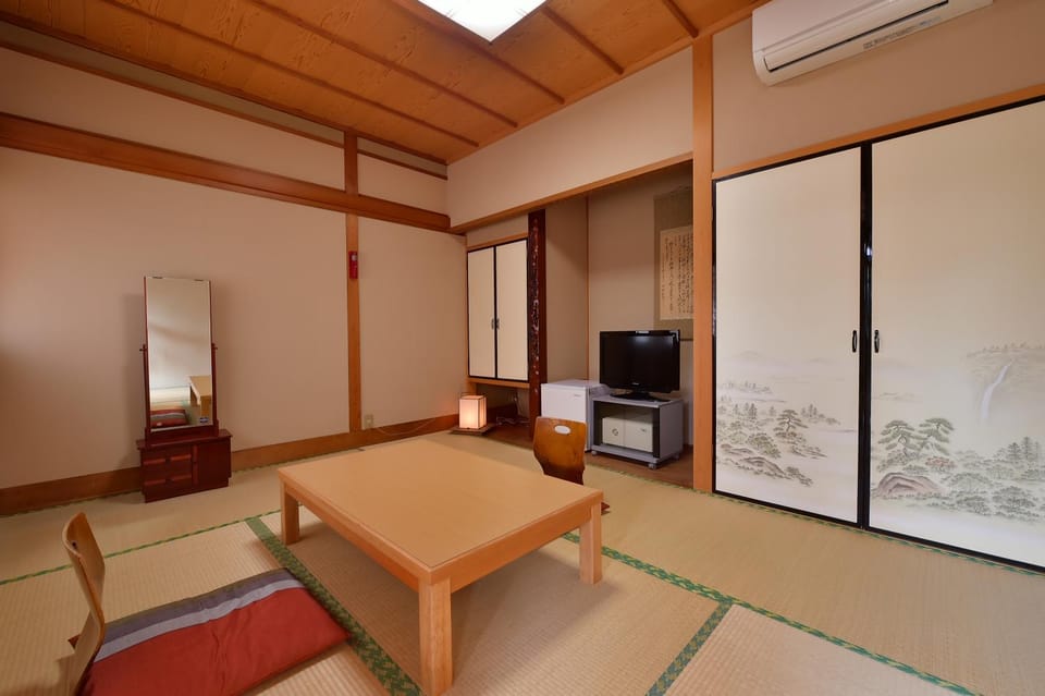 kkr奈良みかさ荘 Hotel in Japan