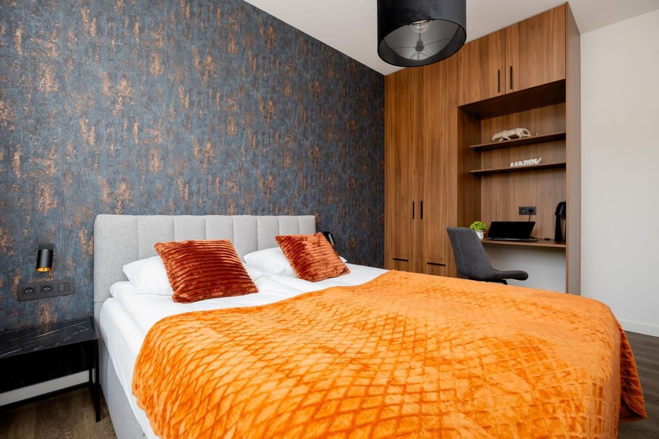 Bed, Bedroom, wardrobe
