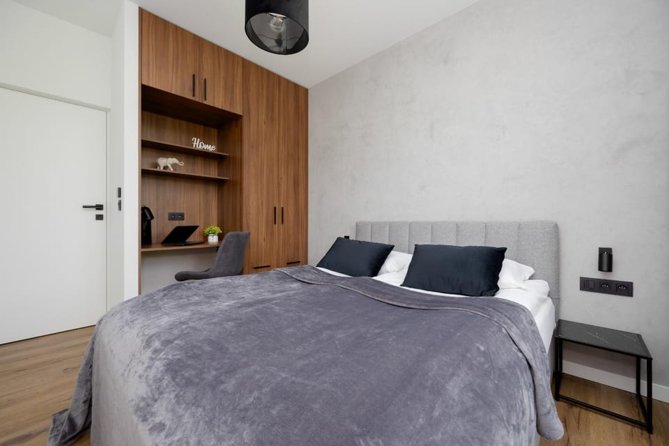 Bed, Photo of the whole room, Bedroom, wardrobe