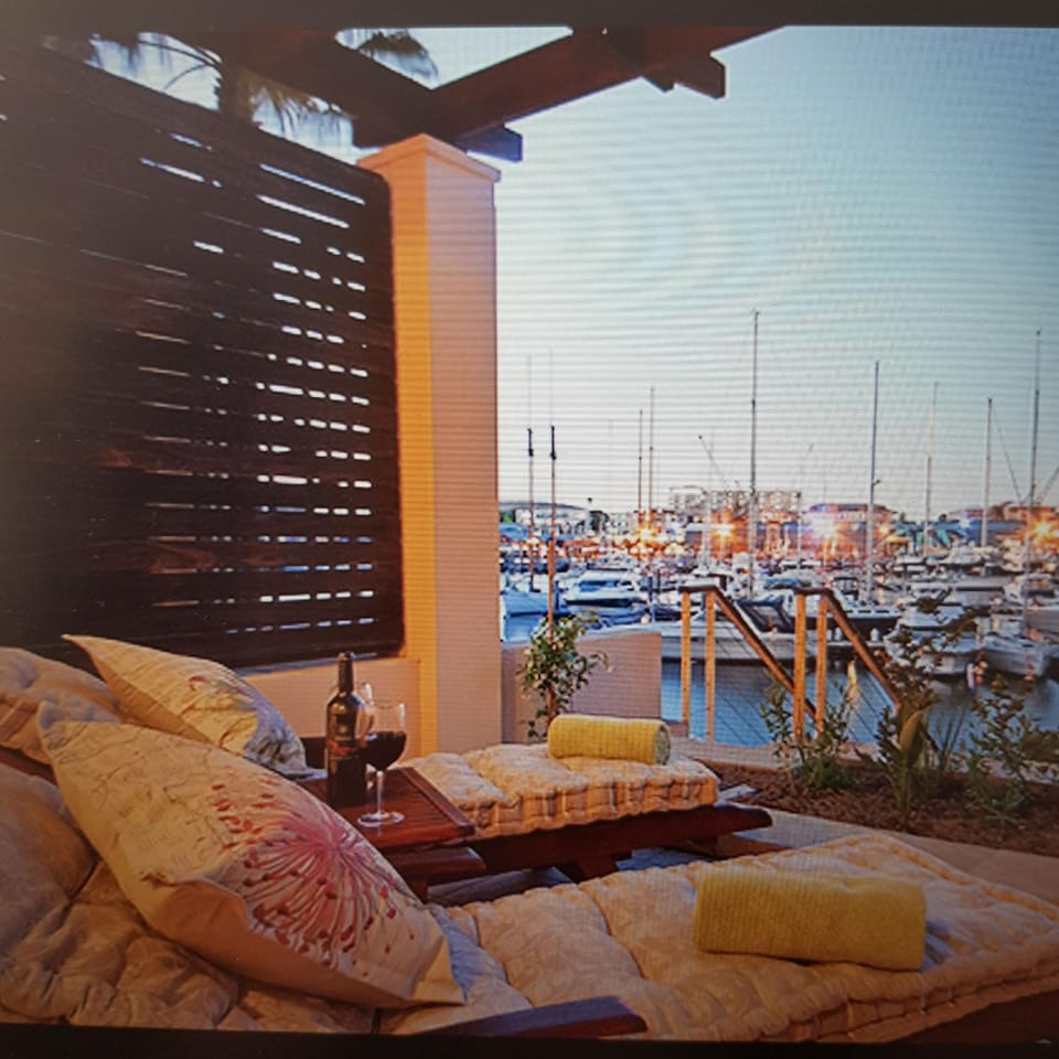 View (from property/room), Balcony/Terrace
