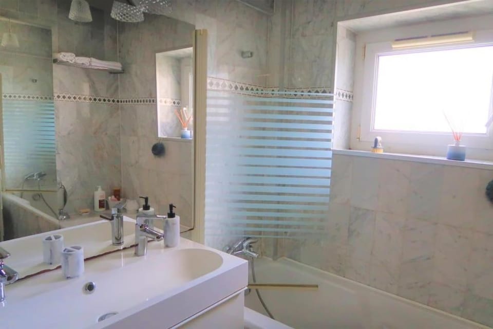 Superbe appartement à Paris Apartment in Puteaux