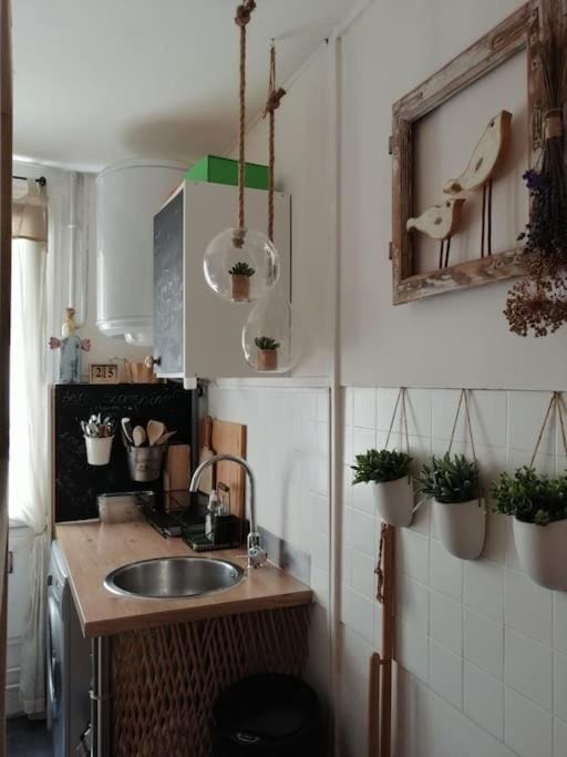 Coeur de Paris, près Tour Eiffel Apartment in Paris