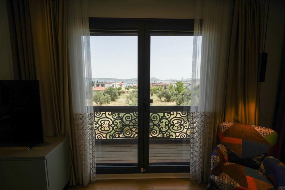 View (from property/room), Balcony/Terrace