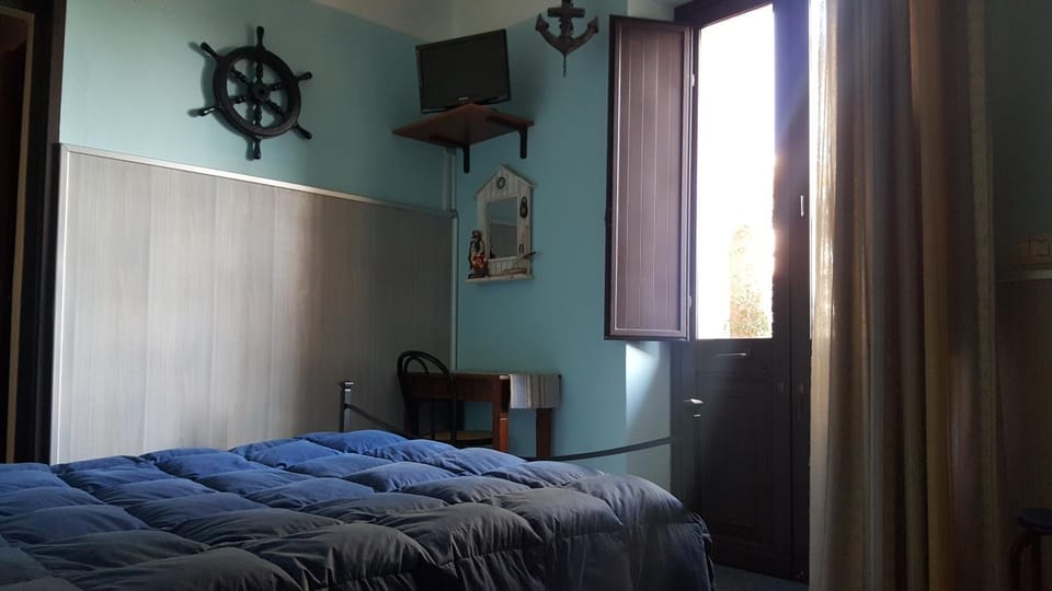 Decorative detail, Bedroom