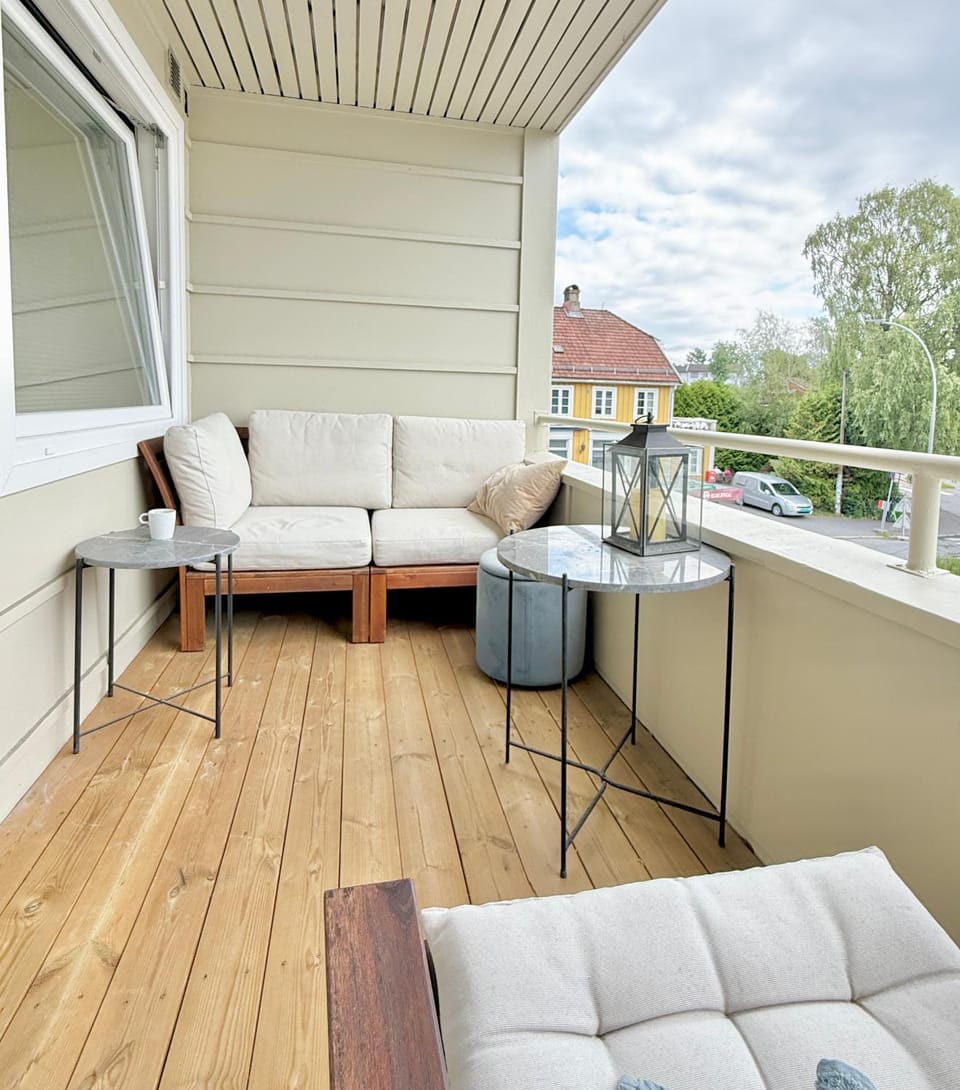 Patio, Day, View (from property/room), Balcony/Terrace, Seating area