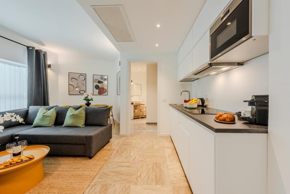 Kitchen or kitchenette, Living room