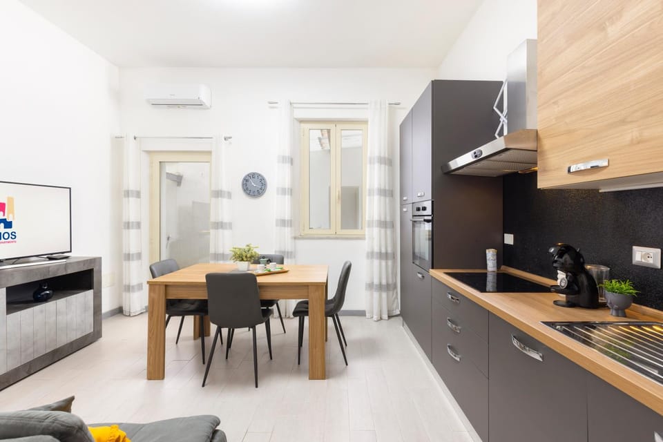Kitchen or kitchenette, kitchen