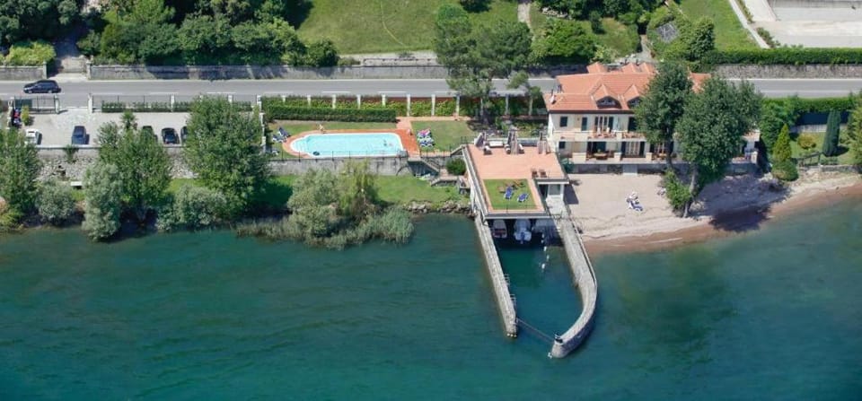 Natural landscape, Bird's eye view, Beach, Lake view, Pool view, Swimming pool
