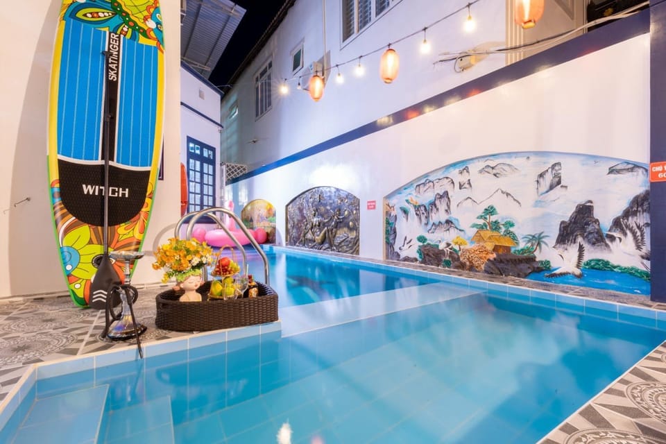 Swimming pool