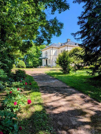 Property building, Garden