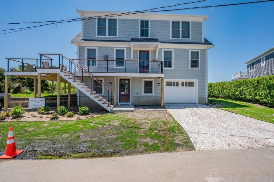 Slow M'Ocean – A Fresh Take on Cape Calm House in Chatham