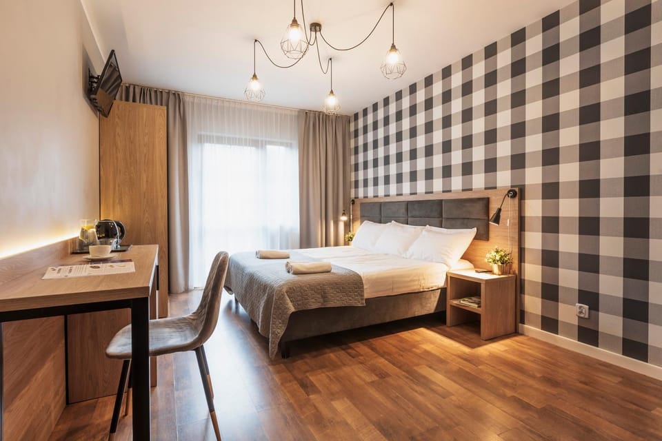 TV and multimedia, Photo of the whole room, Decorative detail, internet, towels