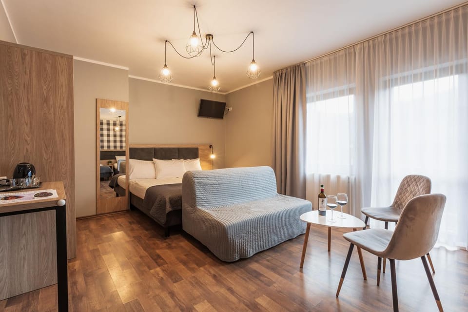 Bed, TV and multimedia, Photo of the whole room, Seating area