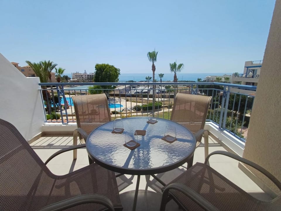 Patio, Balcony/Terrace, Dining area, Sea view